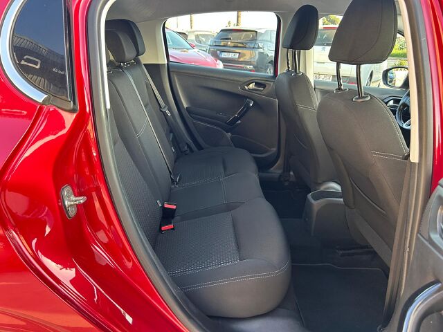 PEUGEOT 208 ALLURE 1.2 PURETECH AUTO SPANISH LHD IN SPAIN 65000 MILES SUPER 2018
